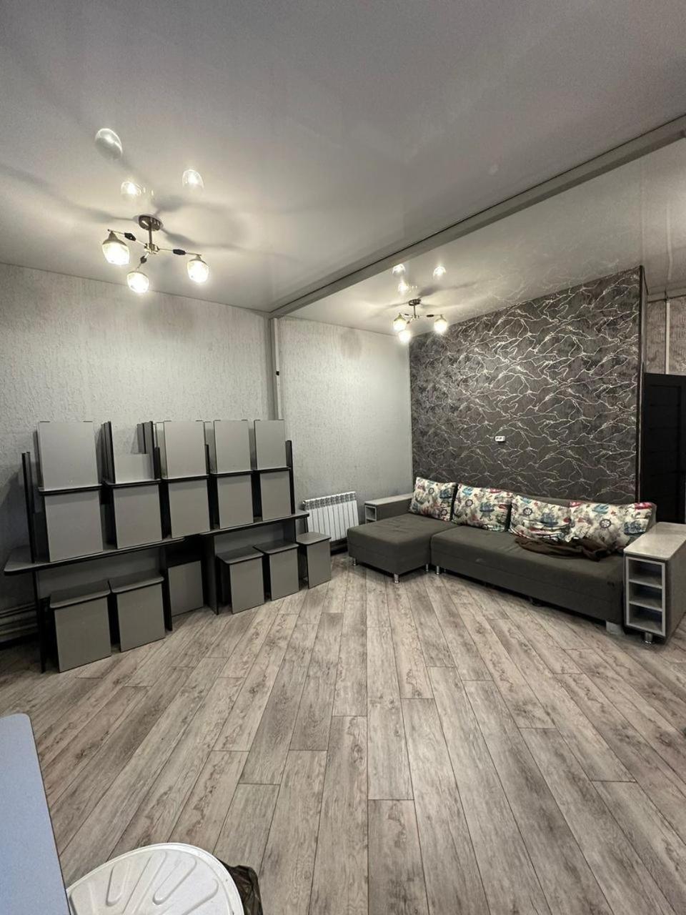 Kuze Hostel Almaty Luaran gambar