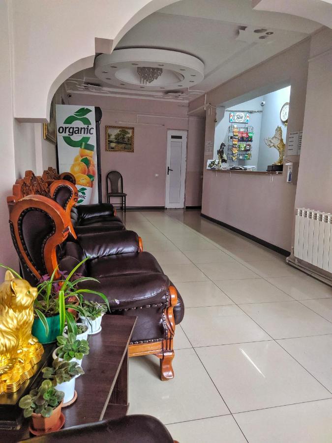 Kuze Hostel Almaty Luaran gambar